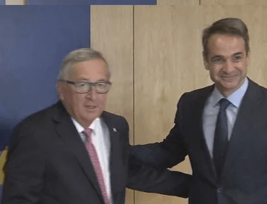 Μητσοτάκης σε Γιούνκερ: Nα προχωρήσει η διευθέτηση του χρέους χωρίς προϋποθέσεις - Έχουν δεσμευτεί οι πιστωτές μας